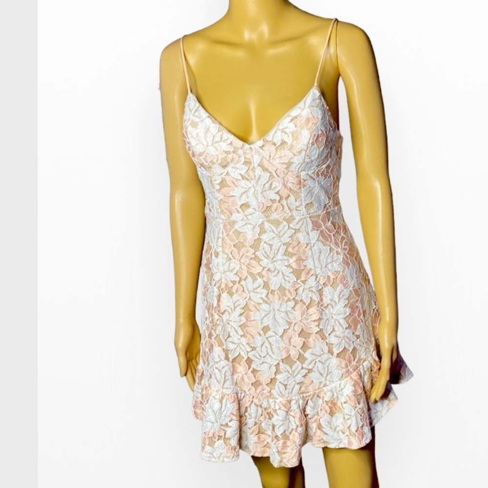 Selfie Leslie  Blush Mini Dress XS - Picture 6 of 10